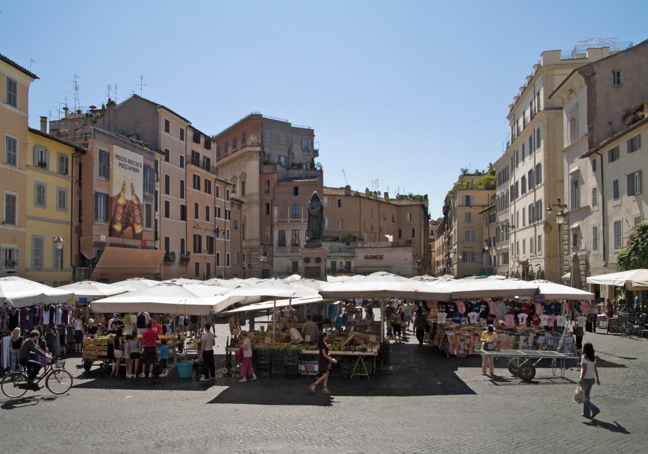 Appartamentino Campo Dei Fiori Rom Exteriör bild